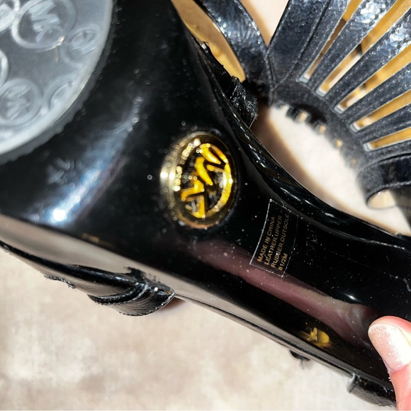 Michael Kors heels - Picture 3 of 3